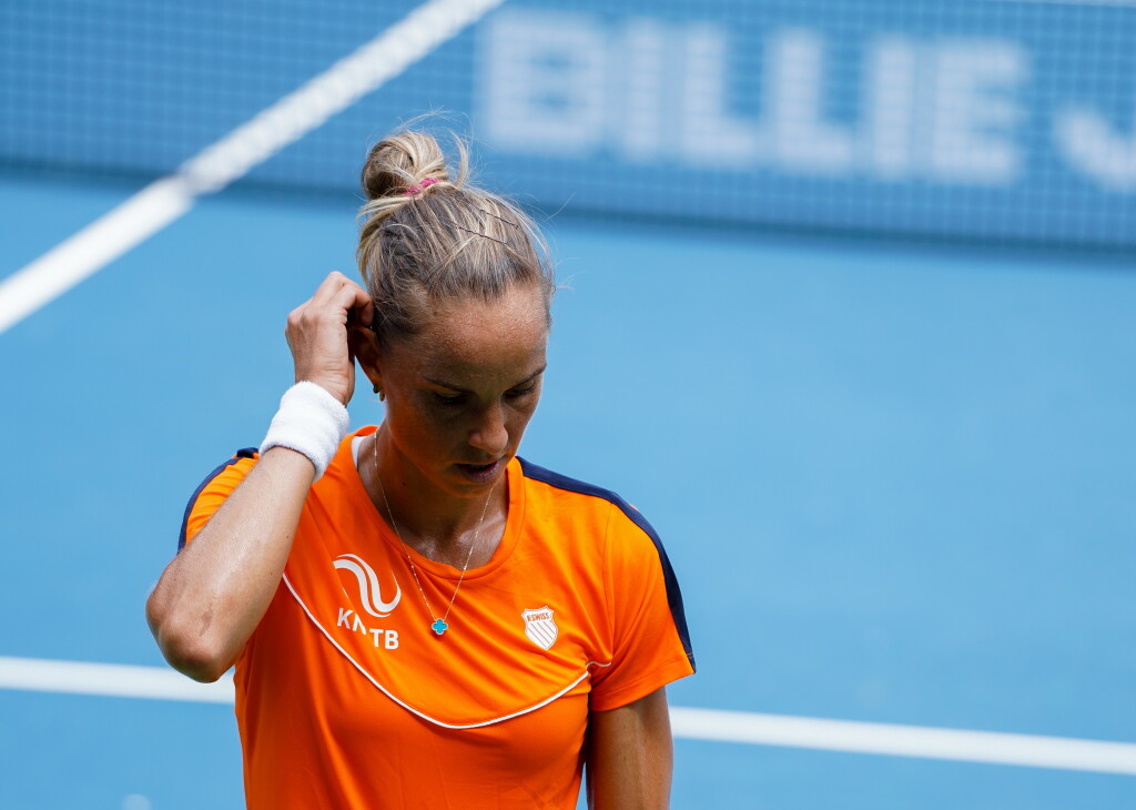 Oranjevrouwen buigen in eerste groepswedstrijd voor Slovenië