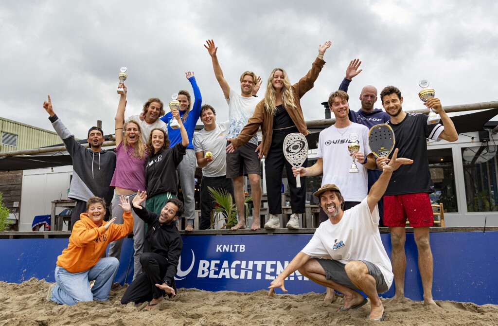 Ertner en Mesbahi winnen enkelspel op NK Beachtennis; 'fysiek zwaar en enorm intensief'